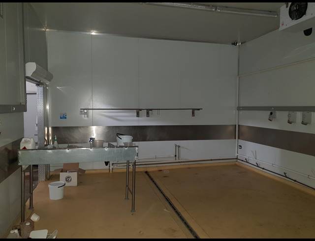 300M² WAREHOUSE SOLD IN LINBRO PARK